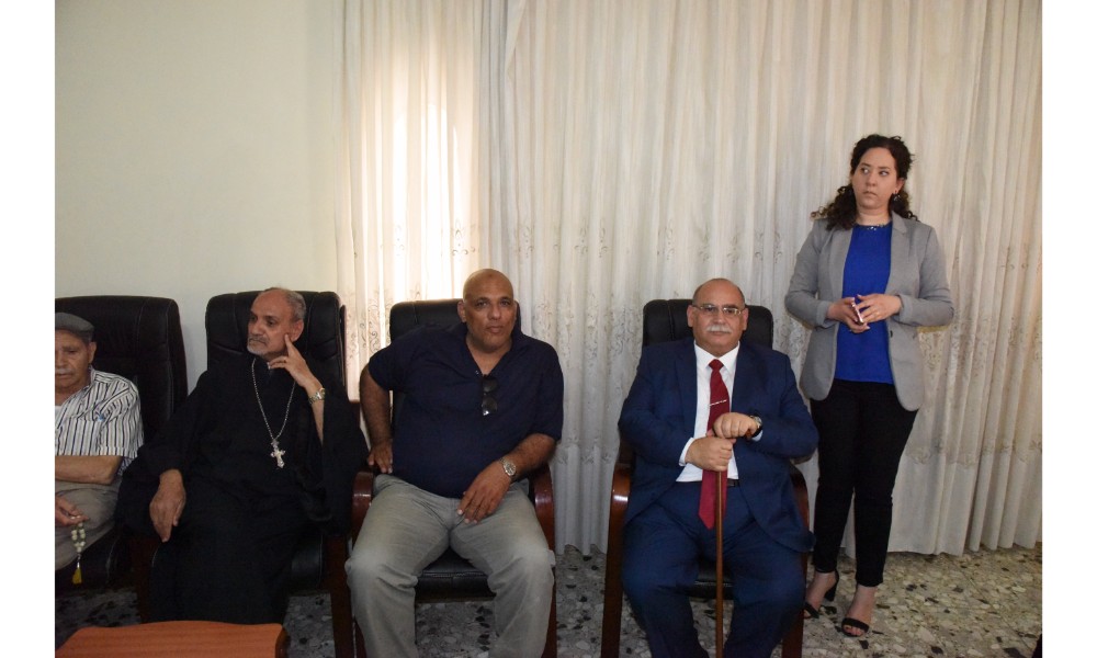 رئيسة بلدية بيت لحم وممثل روسيا لدى فلسطين يزيحان الستارة عن لوحتي تدشين مشروع تأهيل شارع النجمة وتفرعاته وتأهيل مبنى بلدية بيت لحم 