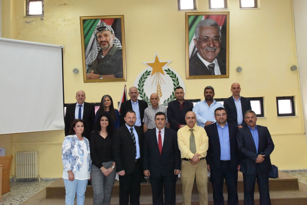 مجلس بلدية بيت لحم المُنتخب يعقد جلسته الأولى انتخاب أنطون سلمان رئيساً لبلدية بيت لحم وحنا حنانيا نائباً للرئيس