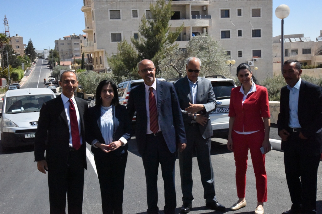 افتتاح رسمي لشارع المدخل الشمالي بحضور رئيسة بلدية بيت لحم  بابون والداعمين 