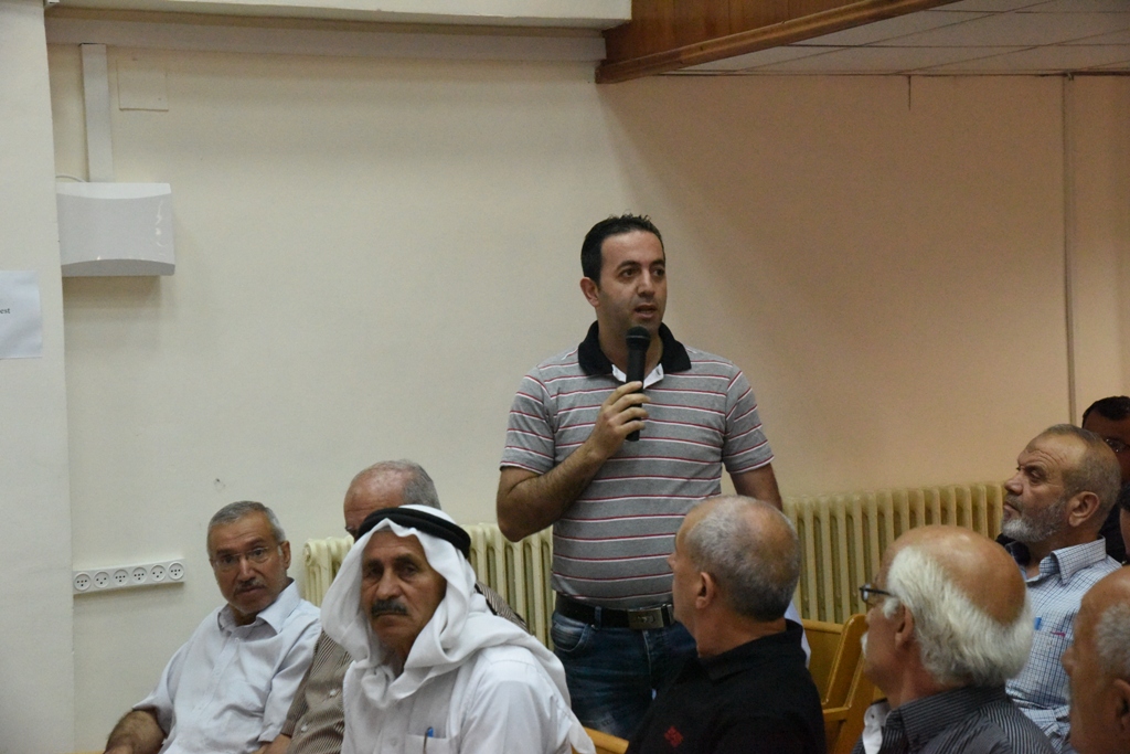 لقاء جماهيري في بلدية بيت لحم  لمناقشة موضوع الأزمة المرورية عند مفرق العين