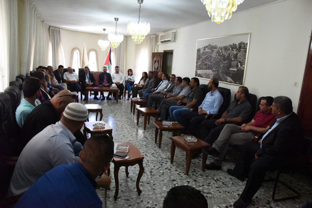  رئيس بلدية بيت لحم يبحث مع الوزير غنيم مشروع تطوير شبكة المياه