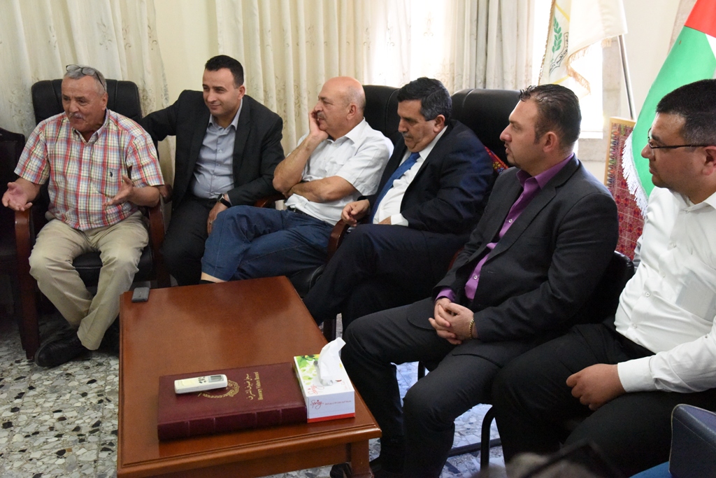  رئيس بلدية بيت لحم يبحث مع الوزير غنيم مشروع تطوير شبكة المياه