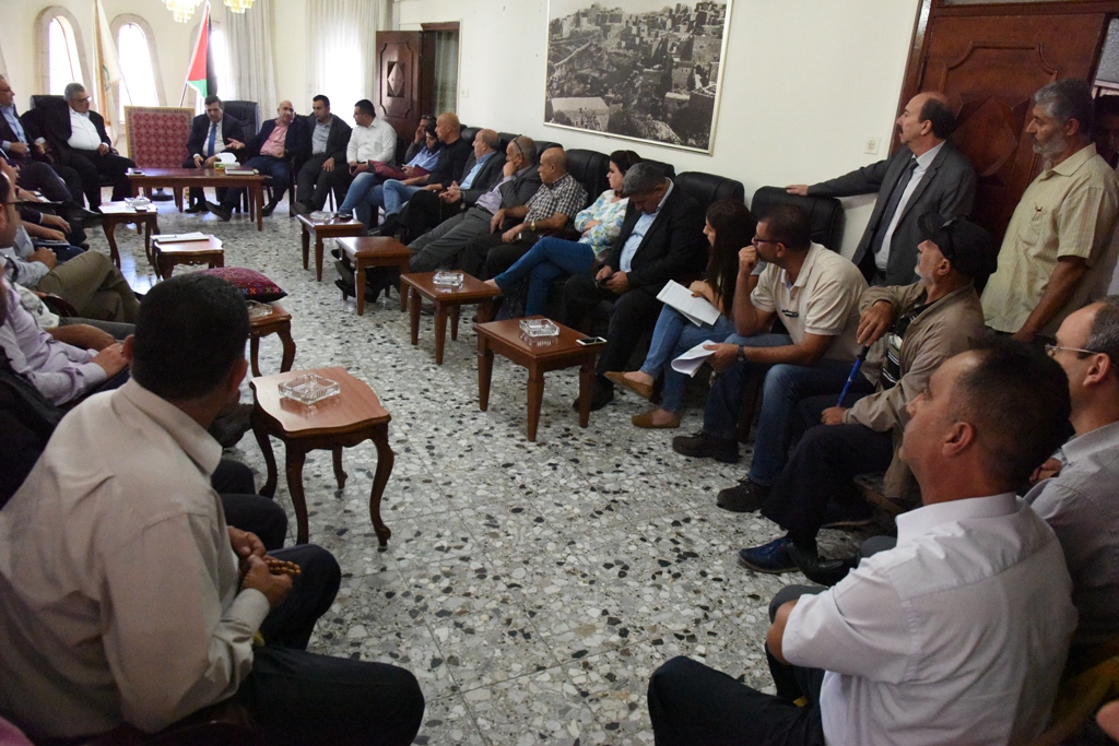  رئيس بلدية بيت لحم يبحث مع الوزير غنيم مشروع تطوير شبكة المياه