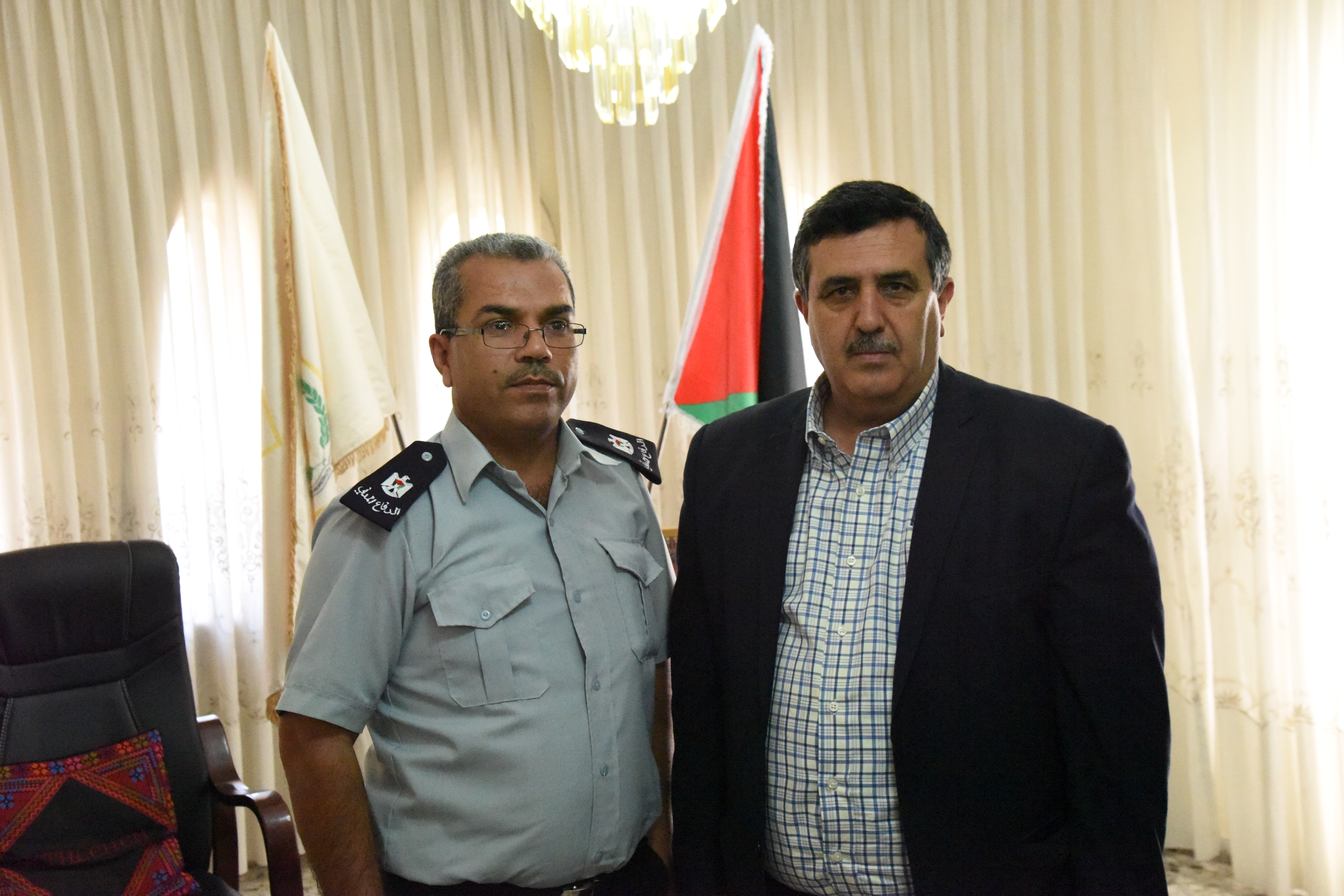 الأمن الوطني وبلدية بيت ساحور وحركة فتح/ زعترة والعديد من الجهات يهنئون رئيس بلدية بيت لحم بمنصبه