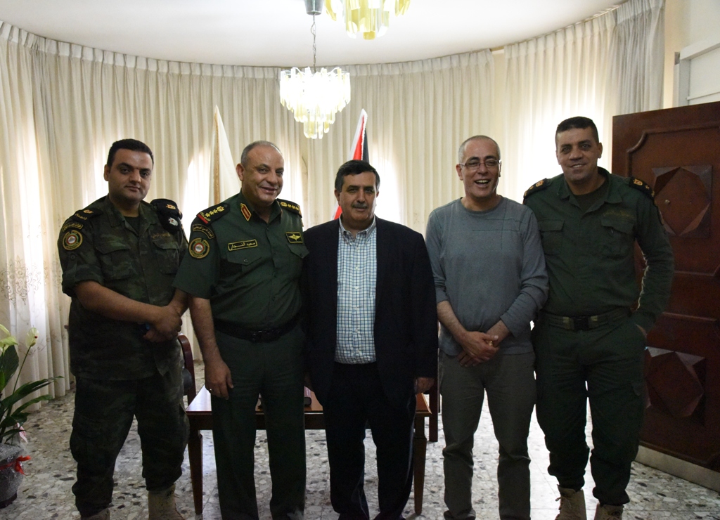 الأمن الوطني وبلدية بيت ساحور وحركة فتح/ زعترة والعديد من الجهات يهنئون رئيس بلدية بيت لحم بمنصبه