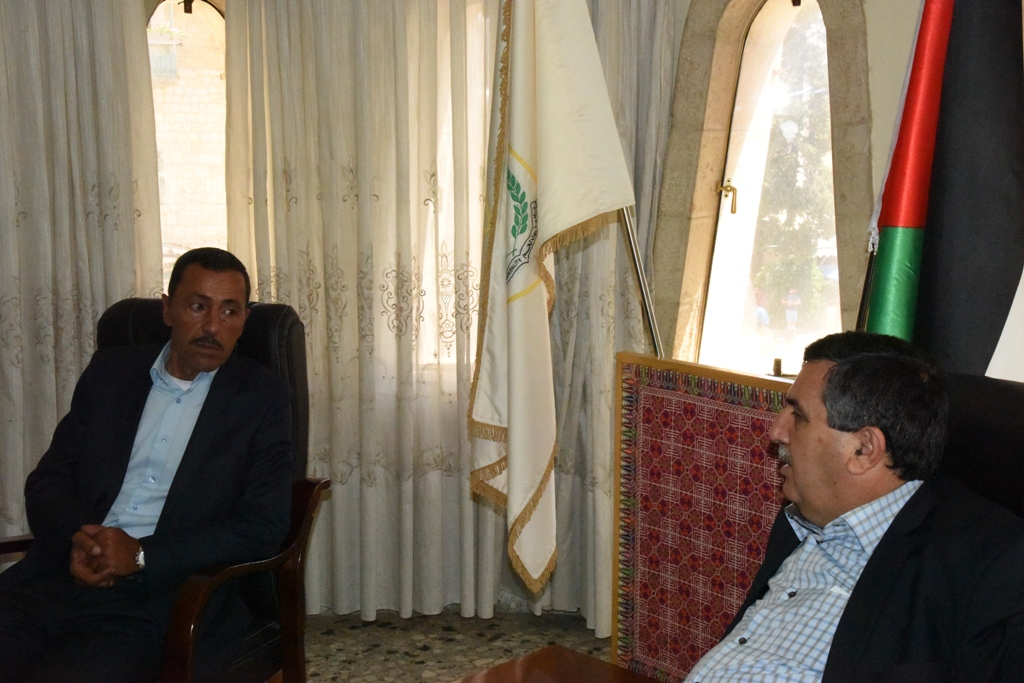 إتحاد المقاولين الفلسطينيين يباركون للمحامي سلمان وأعضاء المجلس البلدي بفوزهم بالإنتخابات المحلية 