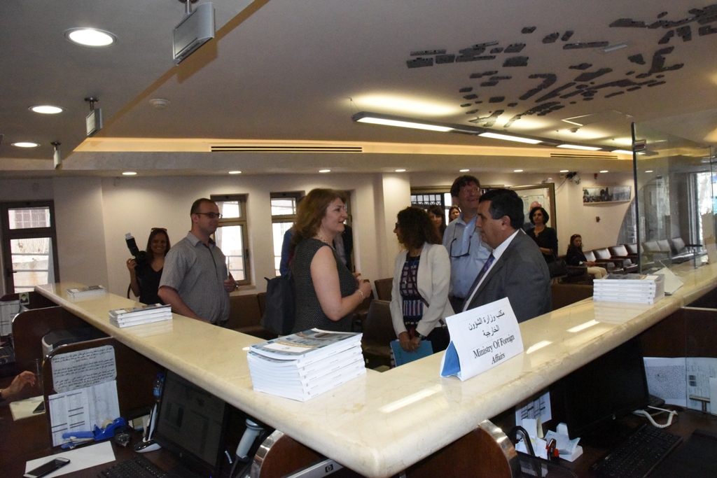 رئيس بلدية بيت لحم يستقبل مساعدة مدير مكتب الشرق الأوسط في الوكالة الأمريكية والقنصل الأمريكي العام في القدس