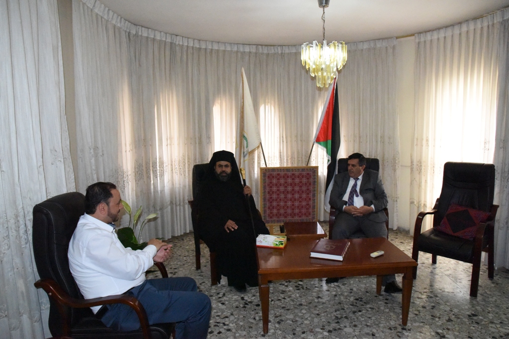 رئيس وأعضاء مجلس بلدية بيت لحم يستقبلون مطران الكنيسة الأرثوذكسية الفلسطينية في الولايات المتحدة الأمريكية 