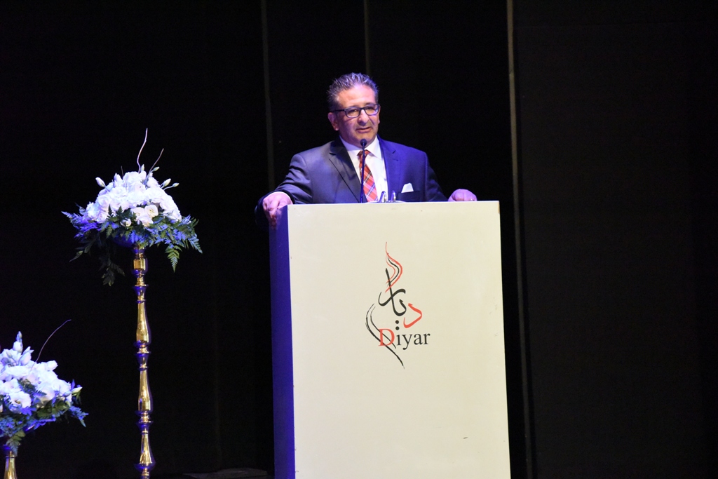 رئيس بلدية بيت لحم يشارك في قداسِ وإحتفال خدمة الشكر للقس الدكتور متري الراهب 