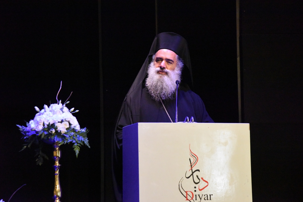 رئيس بلدية بيت لحم يشارك في قداسِ وإحتفال خدمة الشكر للقس الدكتور متري الراهب 