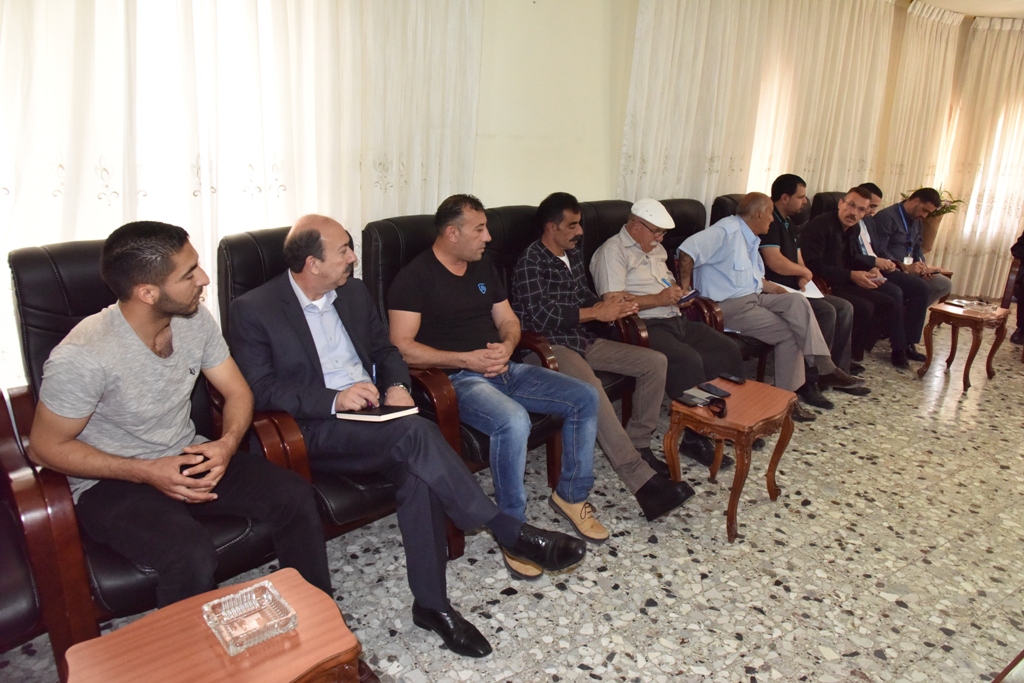 اجتماع في بلدية بيت لحم لإيجاد آليات للتخلص من الآفات والقوارض وحل مشكلة الكلاب ونظافة المحافظة 