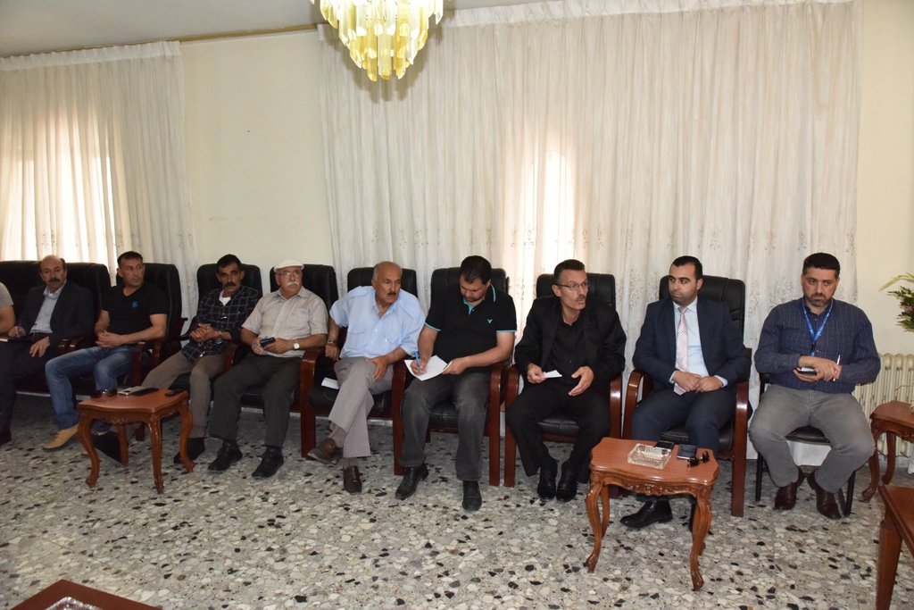 اجتماع في بلدية بيت لحم لإيجاد آليات للتخلص من الآفات والقوارض وحل مشكلة الكلاب ونظافة المحافظة 