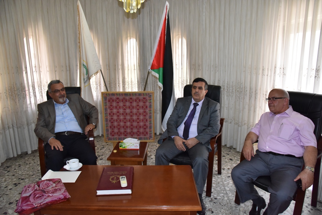  رئيس بلدية بيت لحم  يستقبل مجلس ادارة مؤسسة تطوير بيت لحم 