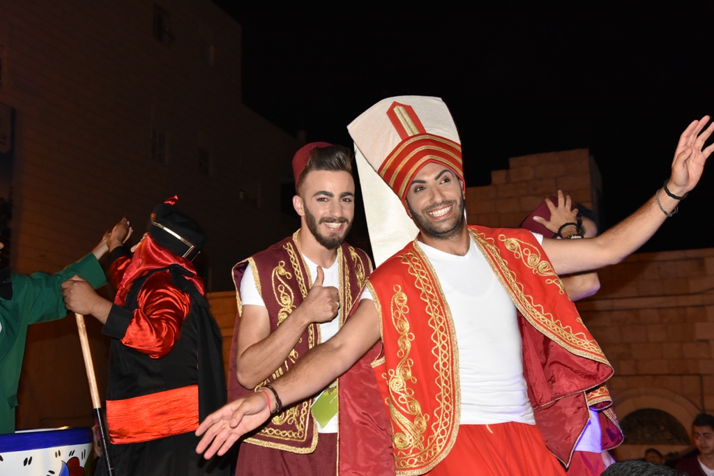 قافلة رمضان تجوب شوارع بيت لحم وتنشر الفرح في شهر الخير 