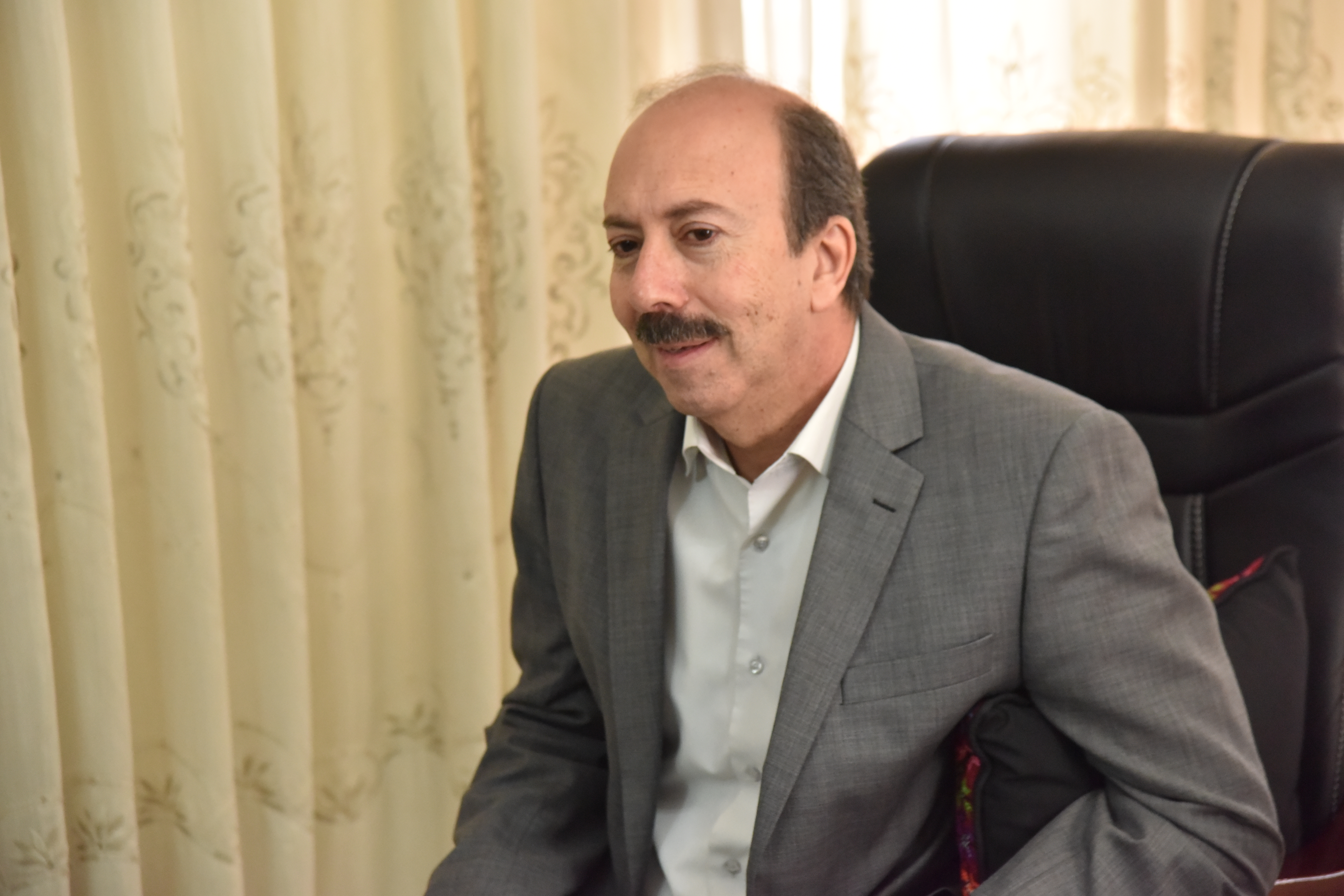 رئيس وأعضاء مجلس بلدية بيت لحم يتبادلون التهاني مع مواطني مدينة بيت لحم والضيوف بمناسبة عيد الفطر السعيد