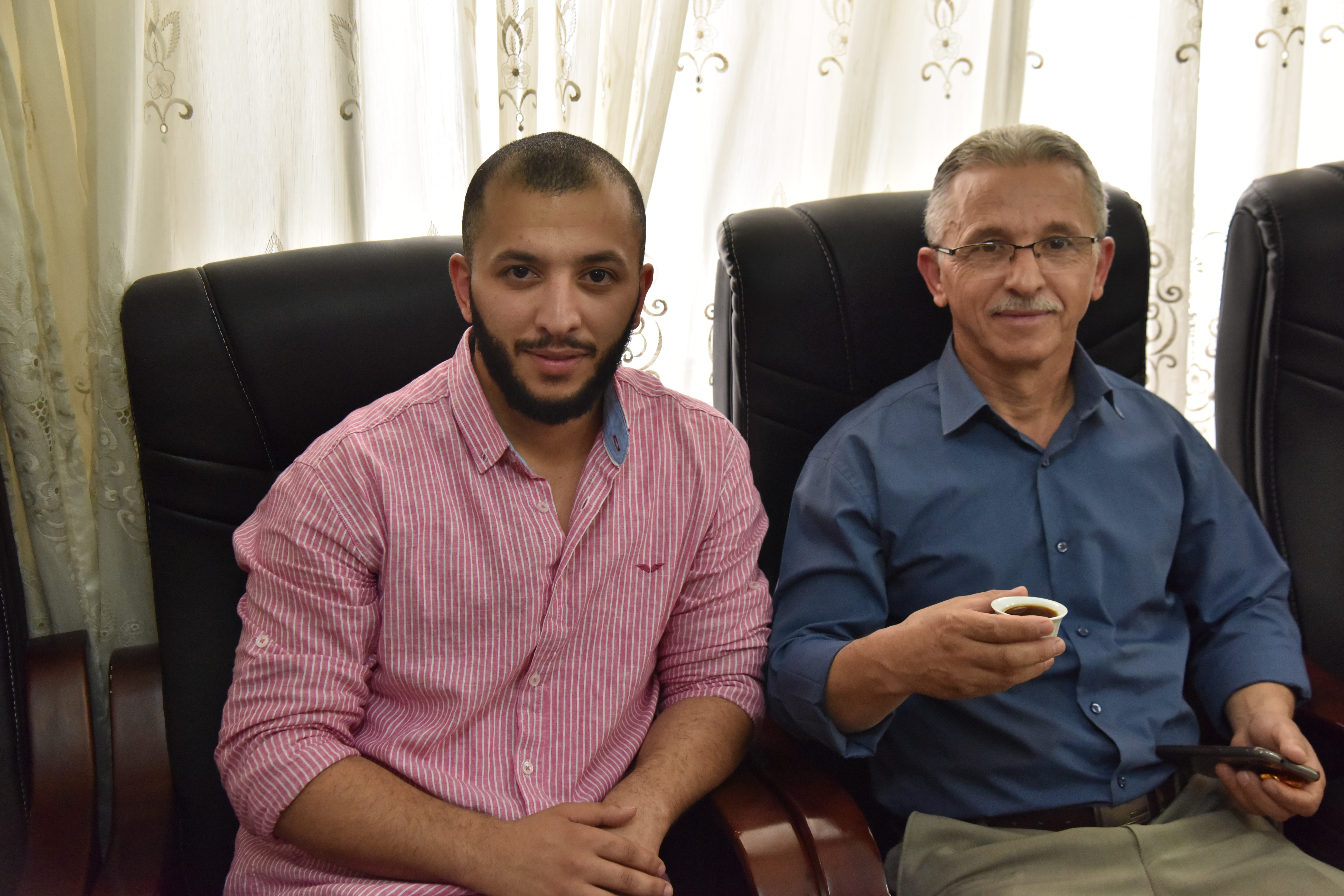 رئيس وأعضاء مجلس بلدية بيت لحم يتبادلون التهاني مع مواطني مدينة بيت لحم والضيوف بمناسبة عيد الفطر السعيد