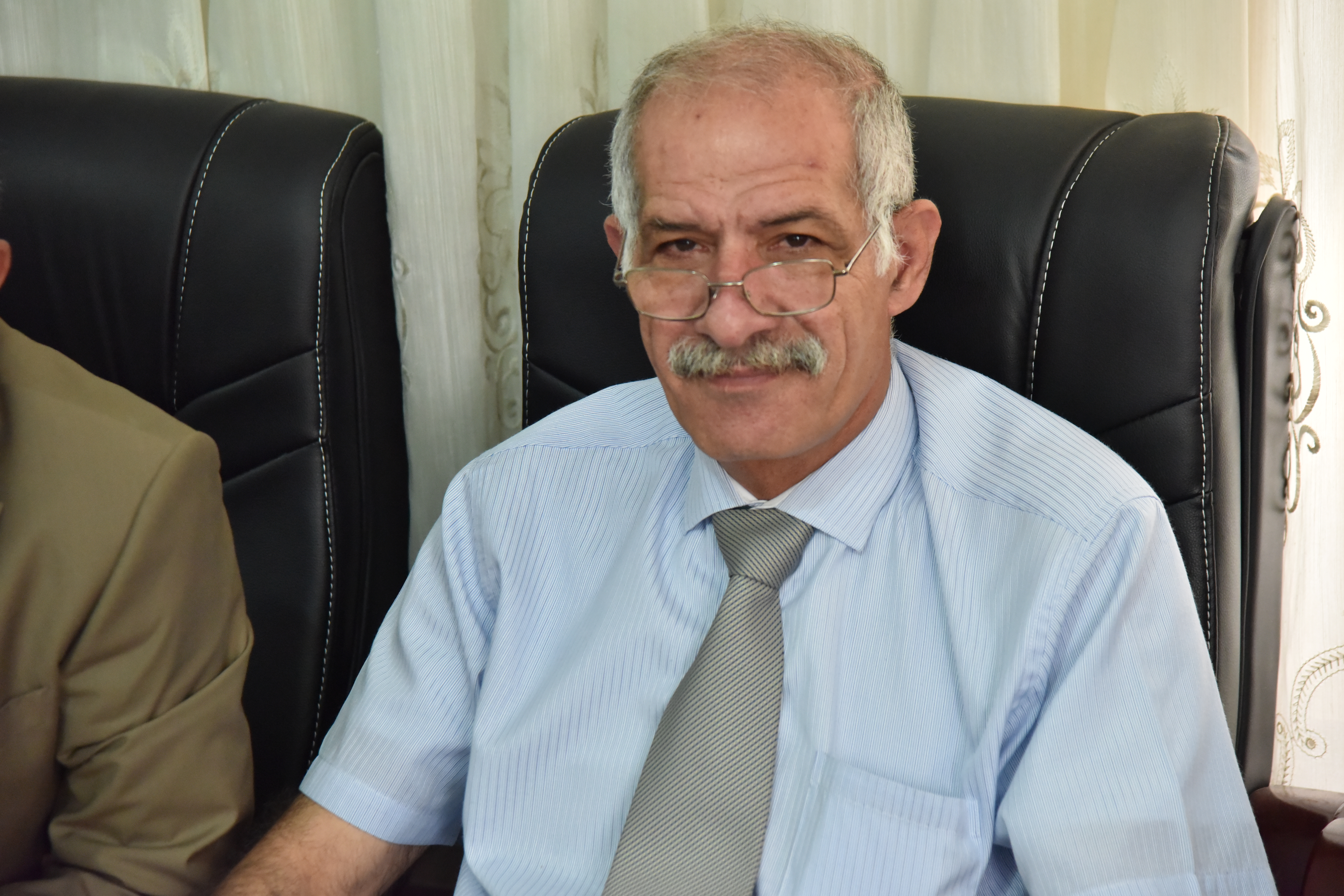 رئيس وأعضاء مجلس بلدية بيت لحم يتبادلون التهاني مع مواطني مدينة بيت لحم والضيوف بمناسبة عيد الفطر السعيد