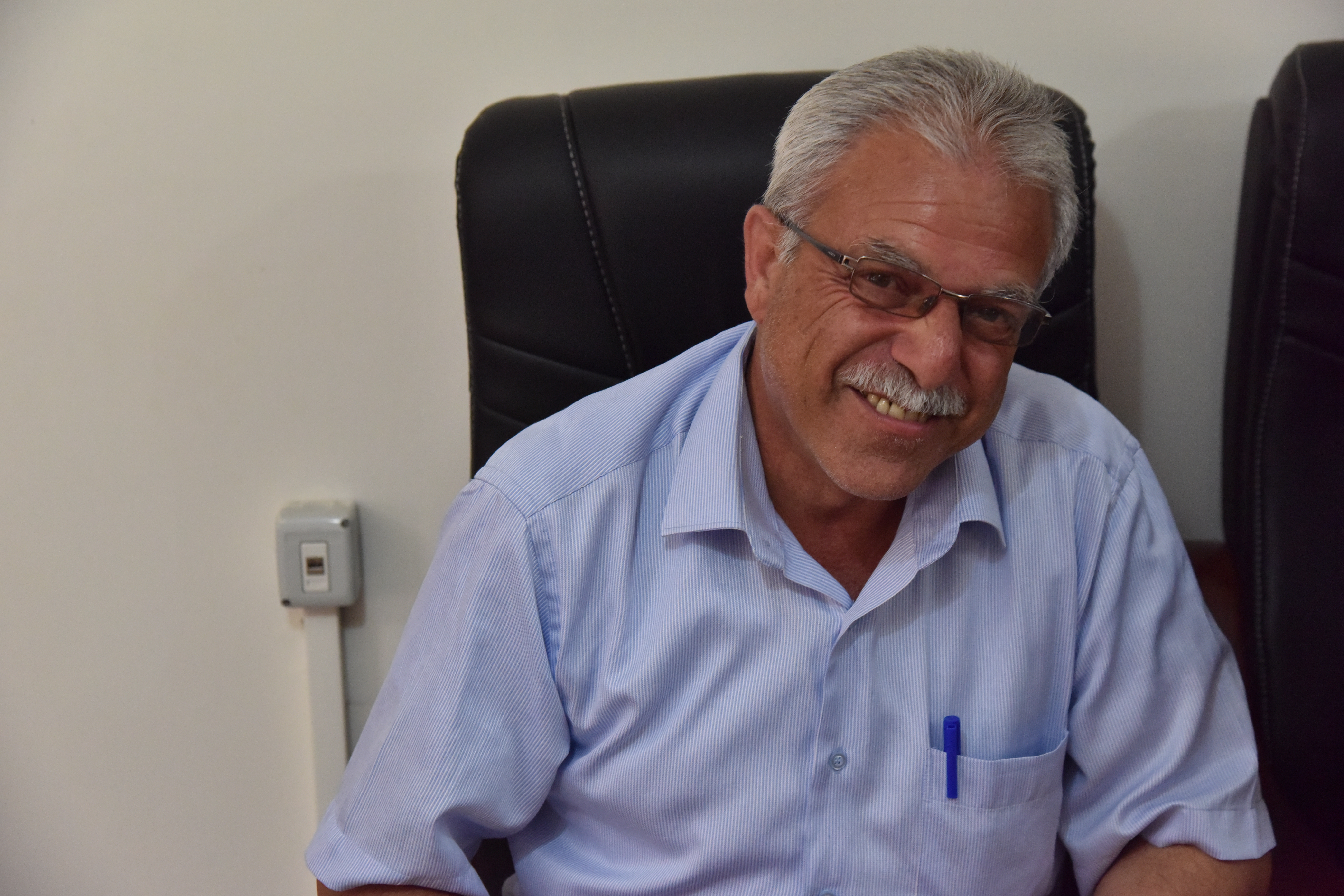 رئيس وأعضاء مجلس بلدية بيت لحم يتبادلون التهاني مع مواطني مدينة بيت لحم والضيوف بمناسبة عيد الفطر السعيد