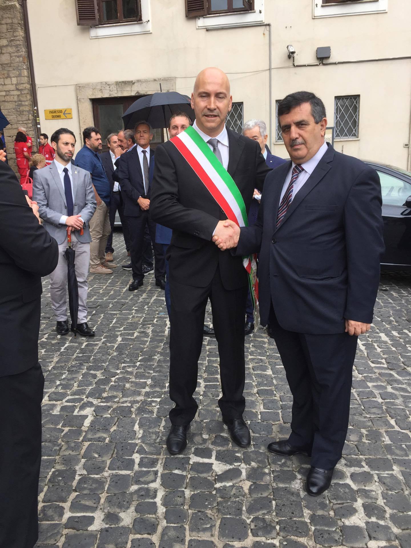 رئيس بلدية بيت لحم المحامي انطون سلمان يتلقى جائزة السلام والثقافة الدولية في إيطاليا