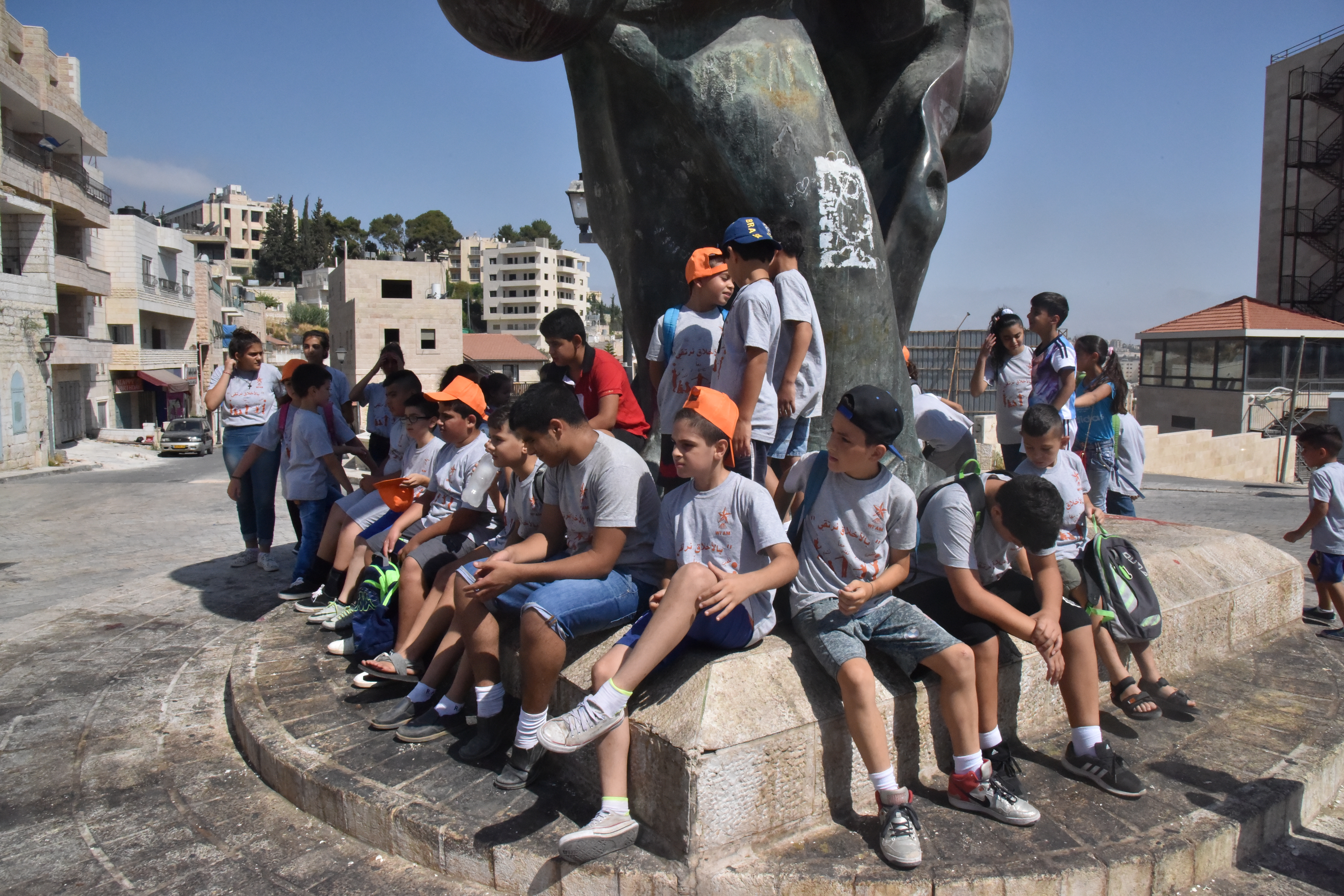 كنز المعلومات مسابقة للتعرف على شارع النجمة بتنظيم من مركز الإستعلامات السياحي التابع لبلدية بيت لحم ومركز حفظ التراث الثقافي