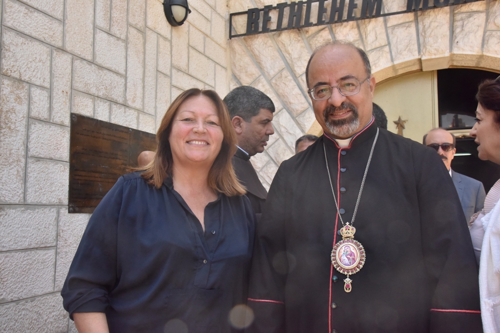 رئيس وأعضاء مجلس بلدية بيت لحم يستقبلون بطريرك الأقباط الكاثوليك في مصر والأب فلتس والوفد الإيطالي المرافق 