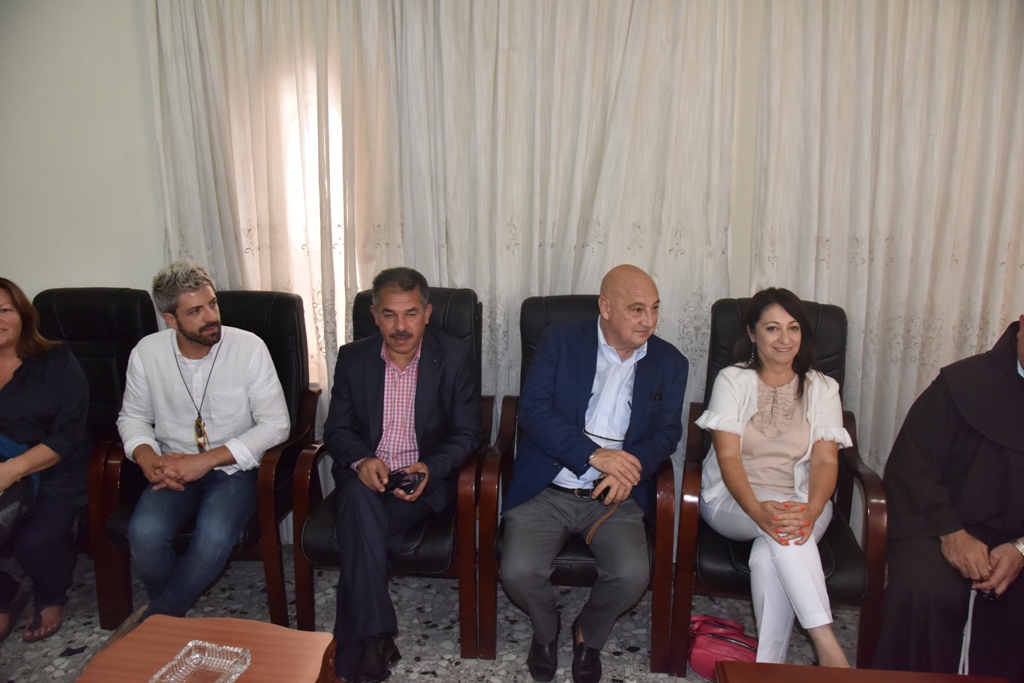 رئيس وأعضاء مجلس بلدية بيت لحم يستقبلون بطريرك الأقباط الكاثوليك في مصر والأب فلتس والوفد الإيطالي المرافق 