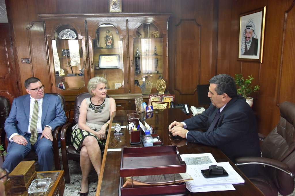  سلمان يستقبل الأمين العام للمنظمة الشرق أوسطية للسياحة ومدير جهاز المخابرات في محافظة بيت لحم ووفدا أميركيا ممثلا عن National Prayer Breakfast 