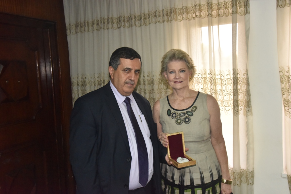  سلمان يستقبل الأمين العام للمنظمة الشرق أوسطية للسياحة ومدير جهاز المخابرات في محافظة بيت لحم ووفدا أميركيا ممثلا عن National Prayer Breakfast 