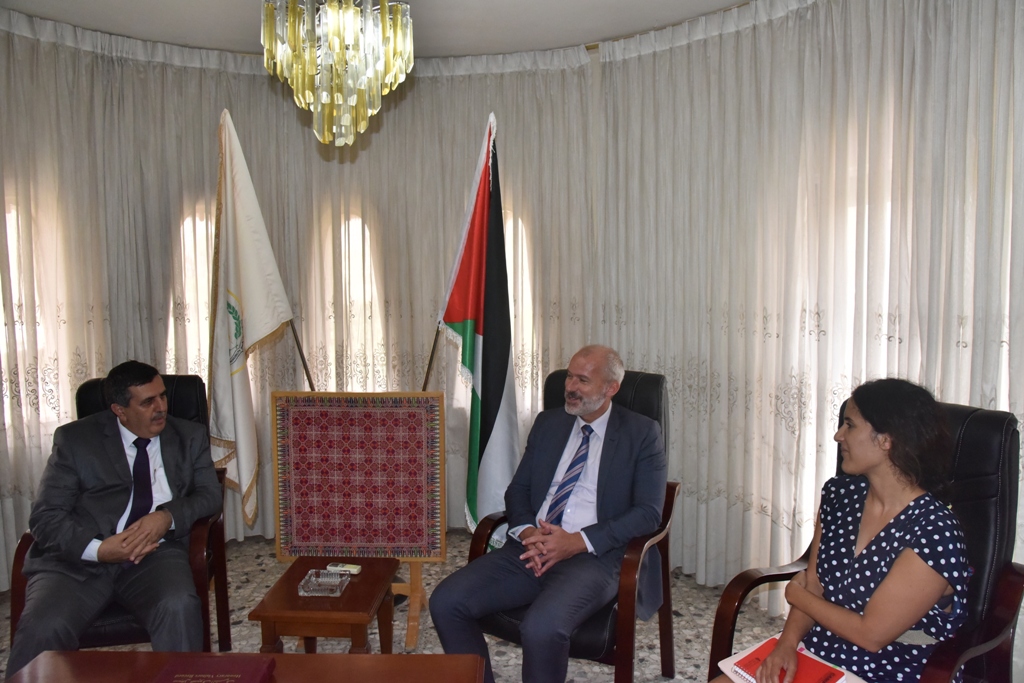 سلمان يستقبل القنصل البلجيكي العام في القدس برونو جانز 