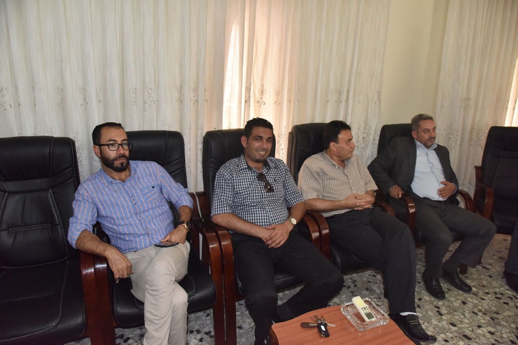  سلمان يستقبل وفد جامعة فلسطين الأهلية 