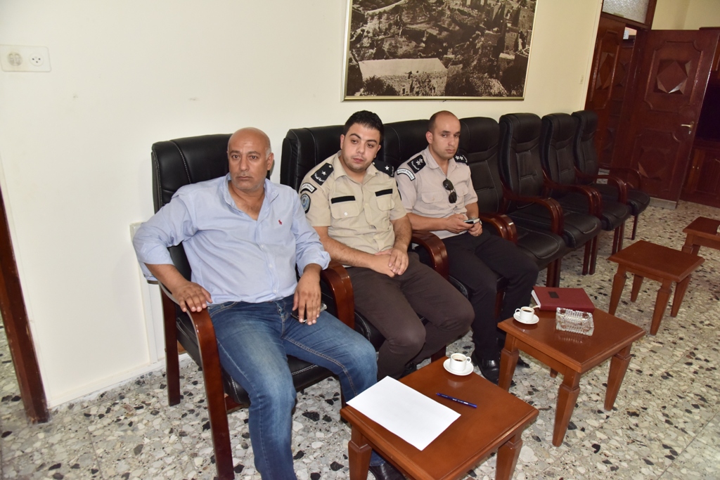  رئيس وأعضاء مجلس بلدية  بيت لحم يستقبلون وفد مديرية الإقتصاد الوطني والضابطة الجمركية 