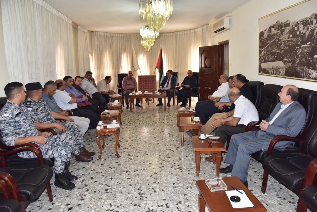 قرار بإزالة جميع التعديات والبسطات في محافظة بيت لحم وتفعيل دور لجنة السلامة العامة