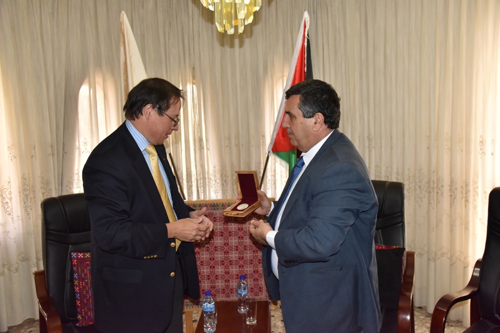 رئيس بلدية بيت لحم يستقبل ممثل جمهورية روسيا الإتحادية 