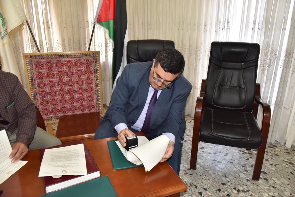 التوقيع على إتفاقية لإنشاء وإدارة وتشغيل حديقة عامة على ما تبقى من قطعة أرض بطريركية الأرمن الأرثوذكس في بيت لحم  