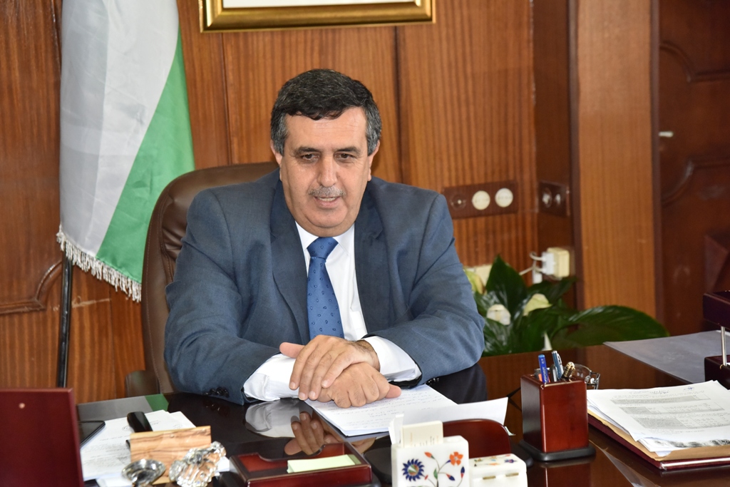 وفد جامعة فلسطين الأهلية ممثلا برئيسها يهنىء سلمان توليه منصب رئيس بلدية بيت لحم 