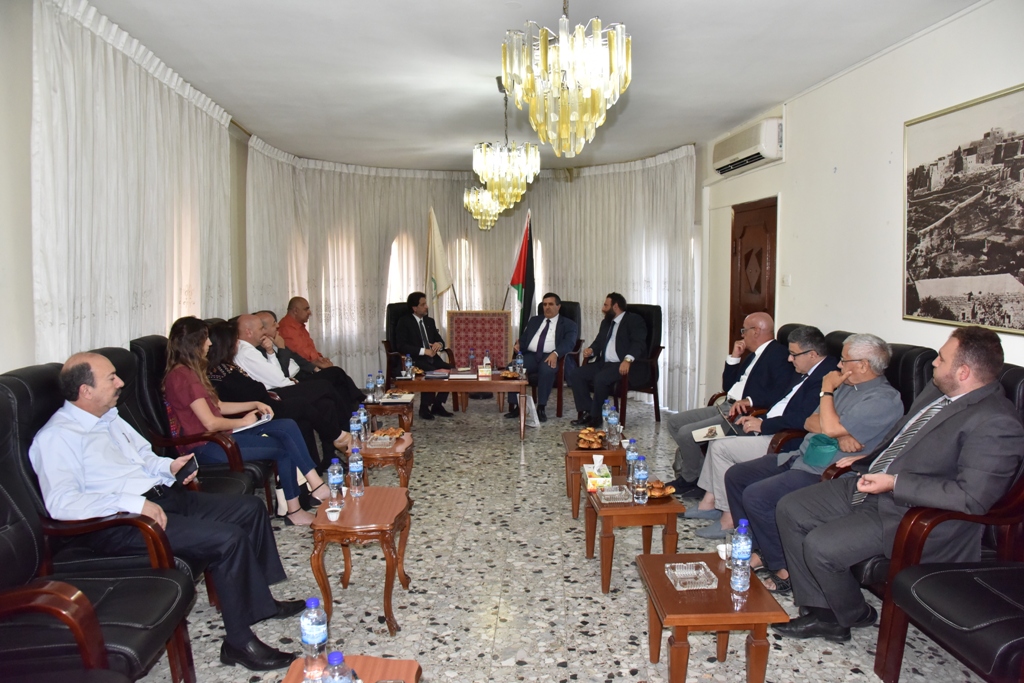 رئيس وأعضاء مجلس بلدية بيت لحم يستقبلون رئيس مؤسسة الفاتيكان والوفد المرافق 