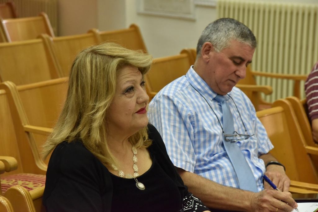 لقاء في بلدية بيت لحم ضم مؤسسات المدينة بهدف عرض البرنامج الأولي لإحتفالات أعياد الميلاد المجيدة وبحث سبل التعاون المشترك