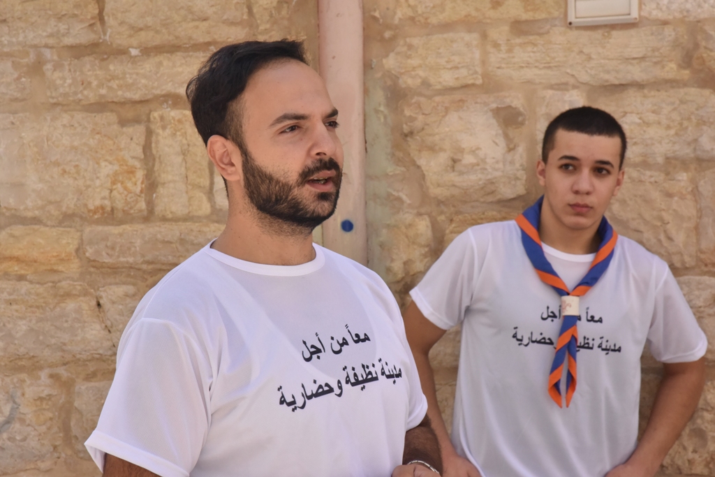 حملة تطوعية لتنظيف الأماكن السياحية والأثرية في بيت لحم تحت عنوان  (معا من أجل مدينة نظيفة وحضارية) 