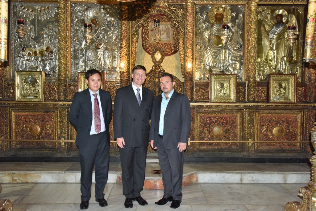 سلمان يستقبل القنصل البريطاني العام الجديد في القدس 