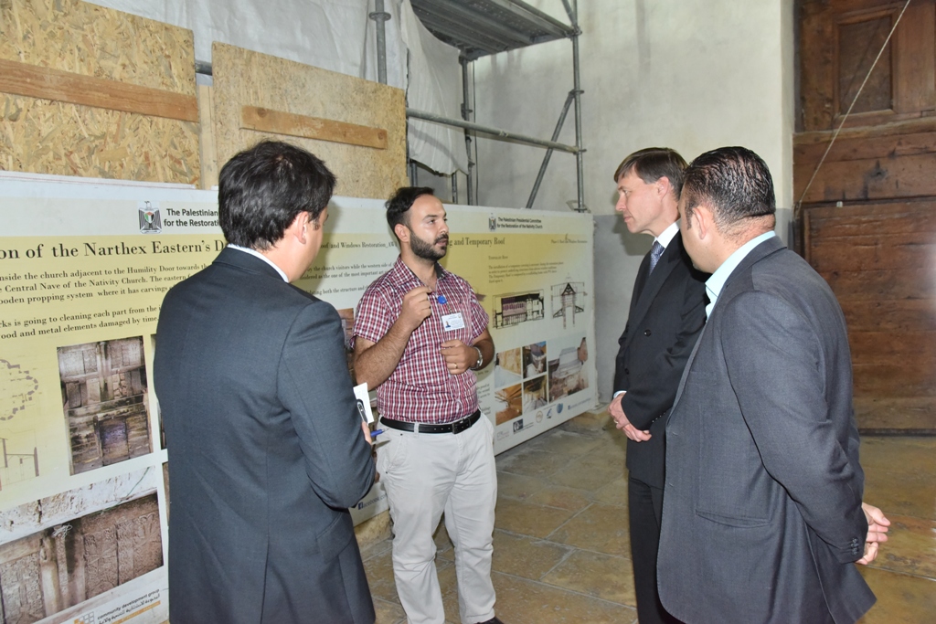 سلمان يستقبل القنصل البريطاني العام الجديد في القدس 