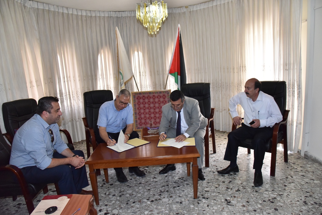  رئيس بلدية بيت لحم ومدير عام البعثة البابوية يوقعان على اتفاقية دعم لحديقة ماري دوتي للأطفال