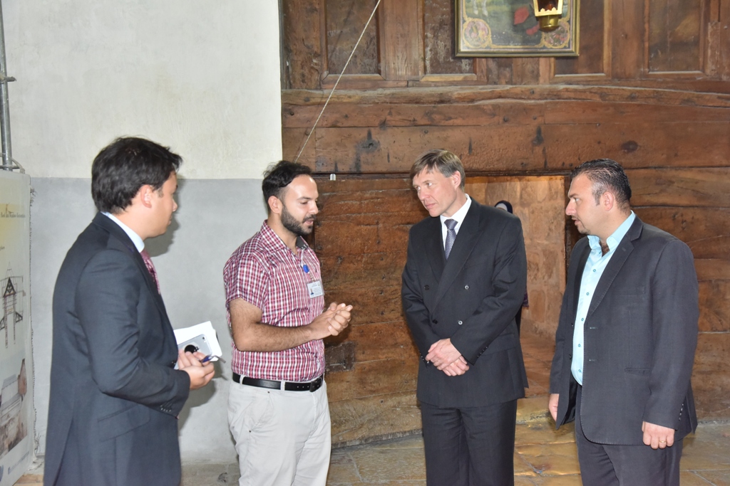 سلمان يستقبل القنصل البريطاني العام الجديد في القدس 