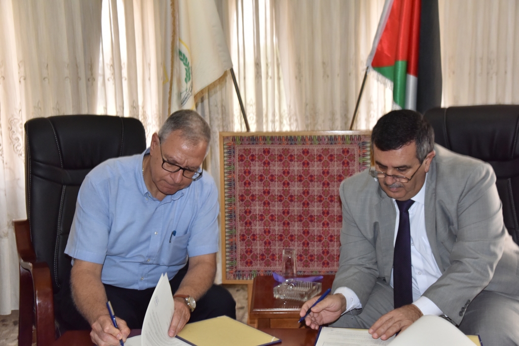  رئيس بلدية بيت لحم ومدير عام البعثة البابوية يوقعان على اتفاقية دعم لحديقة ماري دوتي للأطفال