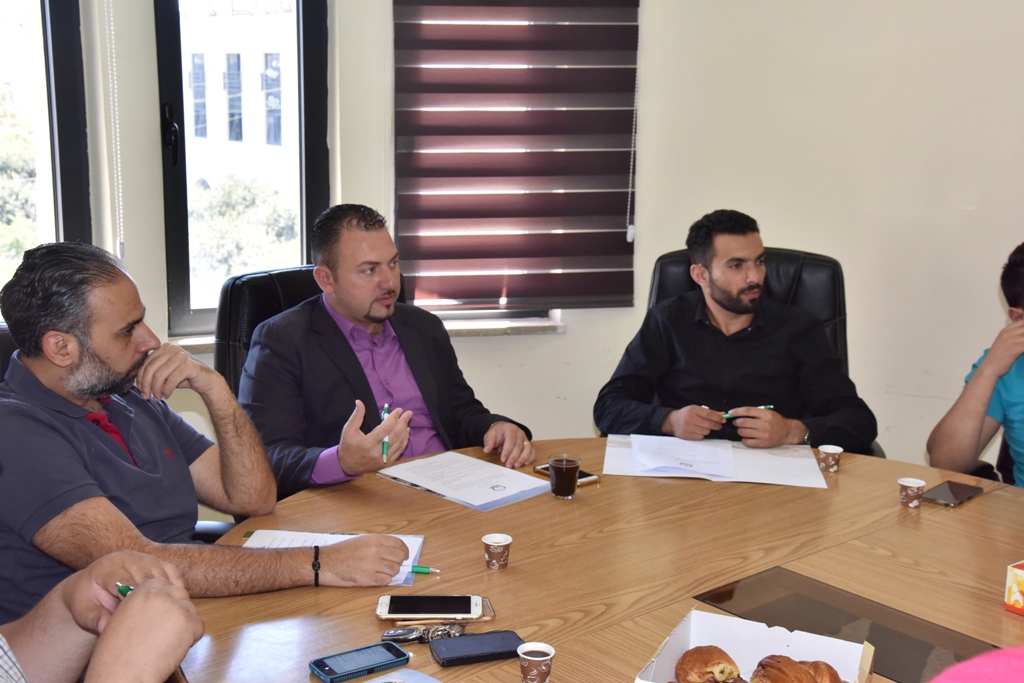 لقاء للصحافة في بلدية بيت لحم حول حملة بيت لحم نظيفة وخضراء 