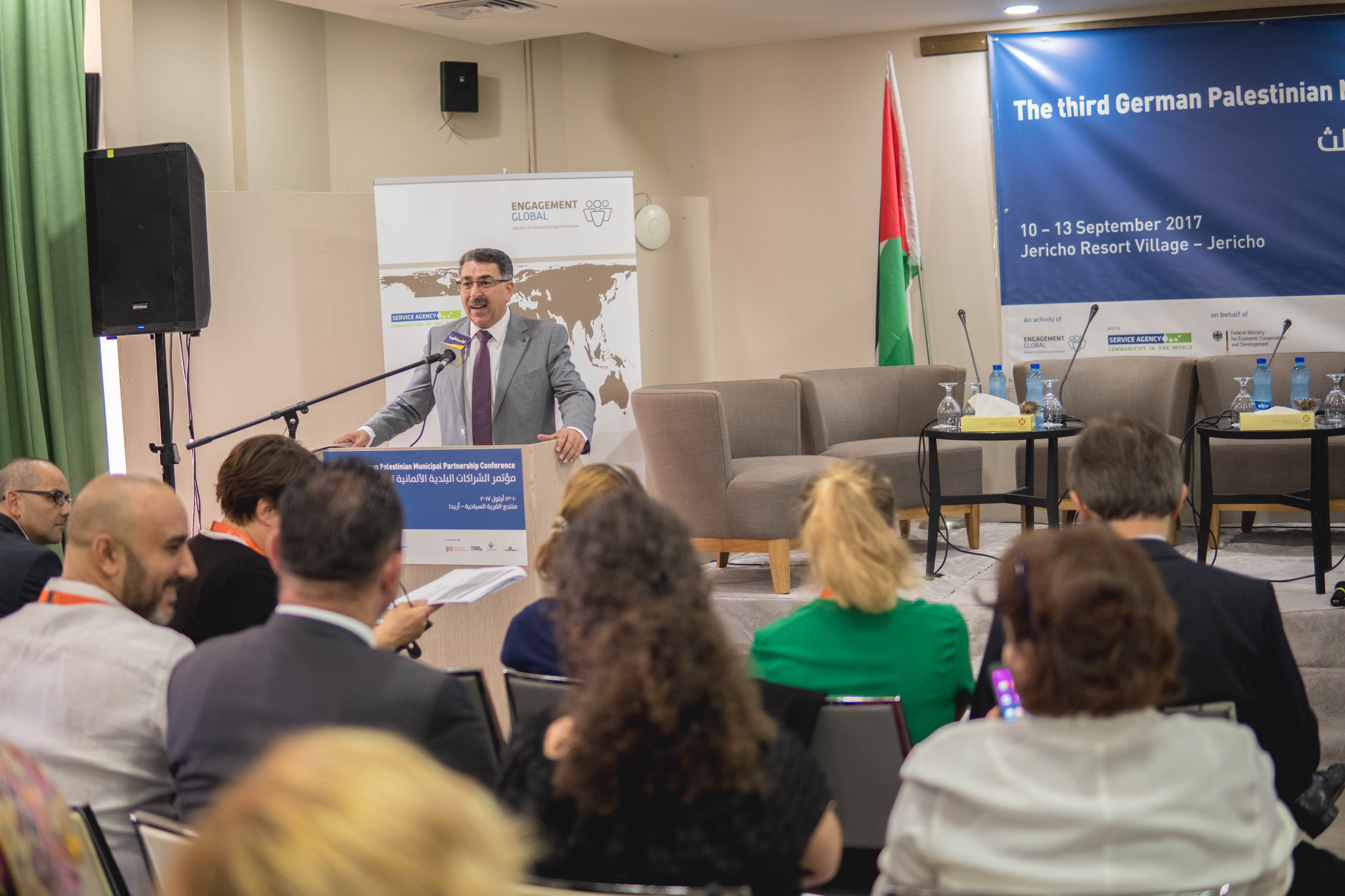 حنانيا وغطاس يشاركان في المؤتمر الثالث للشراكات البلدية الألمانية الفلسطينية