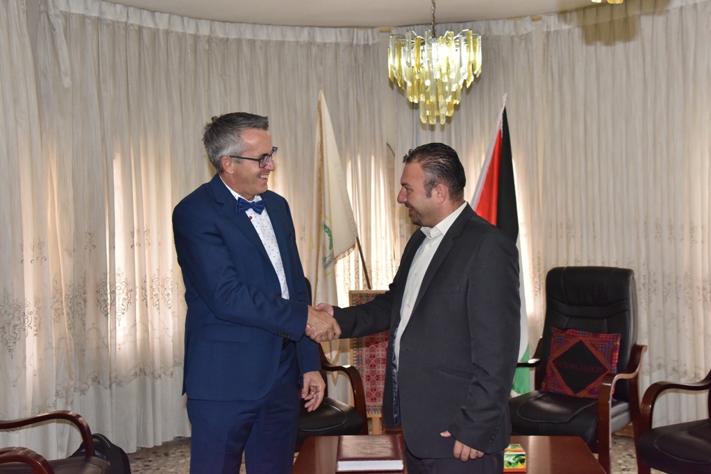 حنانيا يستقبل رئيس بلدية ينا ونائب رئيس بلدية كولون