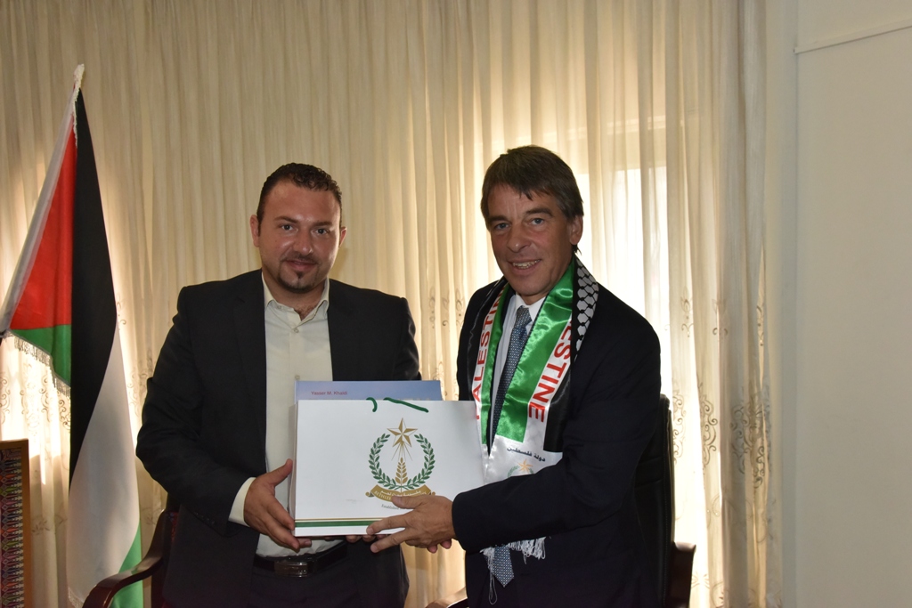 حنانيا يستقبل رئيس بلدية ينا ونائب رئيس بلدية كولون