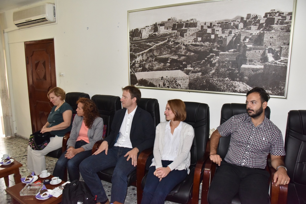 حنانيا يستقبل رئيس بلدية ينا ونائب رئيس بلدية كولون