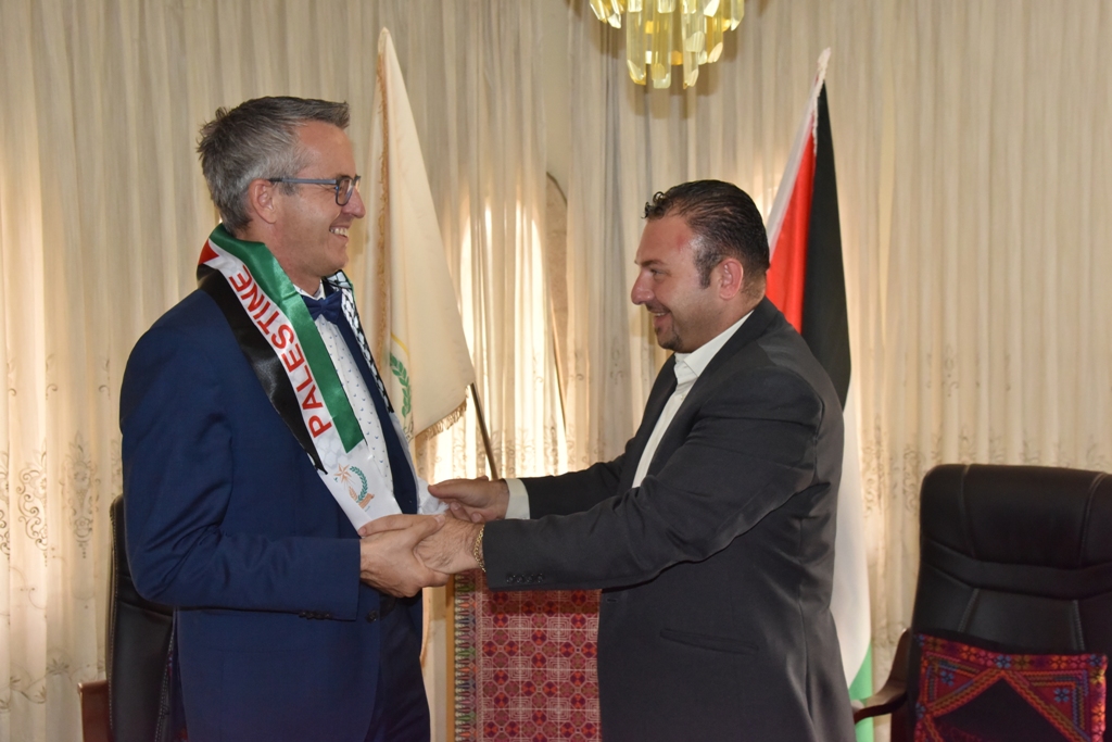 حنانيا يستقبل رئيس بلدية ينا ونائب رئيس بلدية كولون