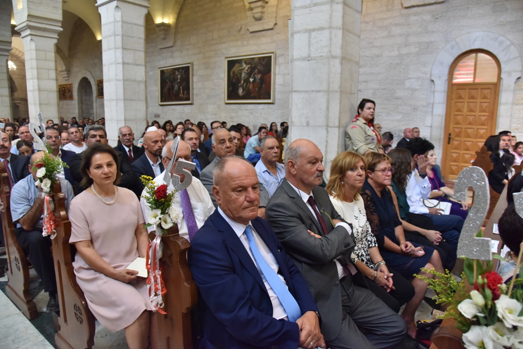 سلمان يمنح الاب فلتس مواطنة الشرف لمدينة بيت لحم في احتفال اليوبيل الفضي لرسامته الكهنوتية 